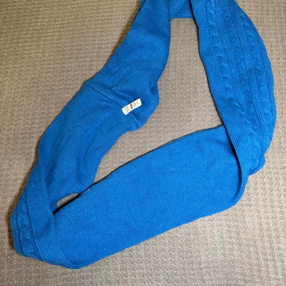 Chicago Cubs infinity scarf - Picture 2 of 4
